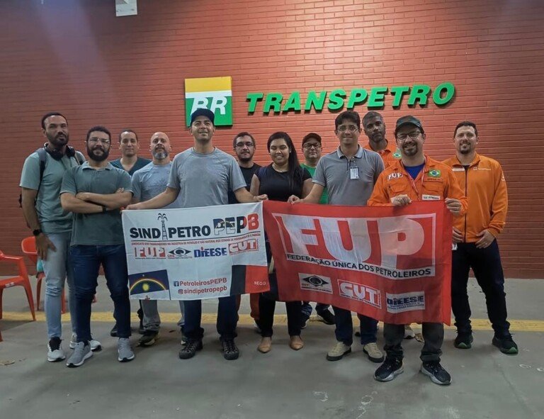Petroleiros exigem apresentação de propostas de PLR e Plano de Cargos em todo o Sistema Petrobras